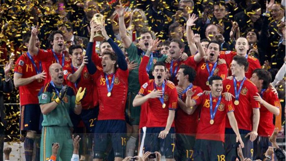 Craques brasileiros felicitam espanhóis