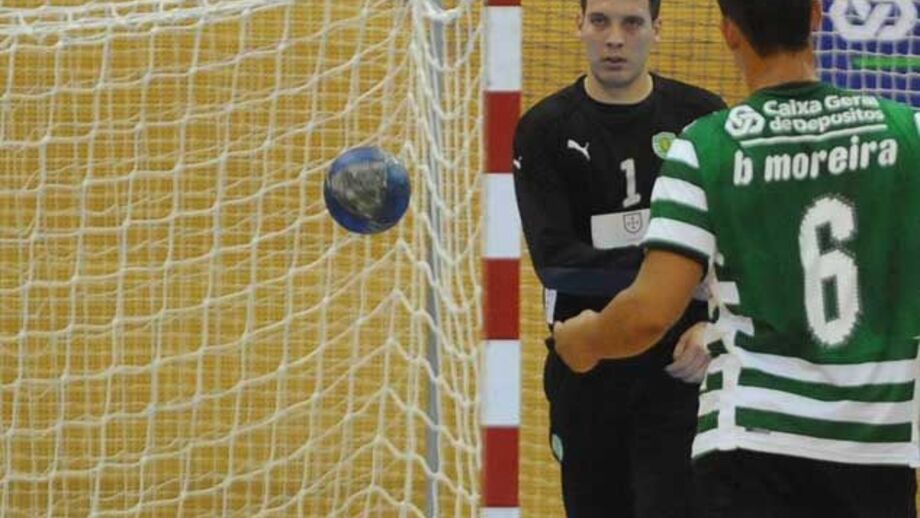 Humberto Gomes rescinde com Sporting 