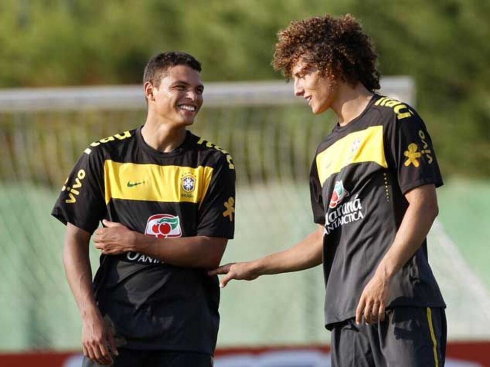 Thiago Silva: «É gratificante jogar com David Luiz»