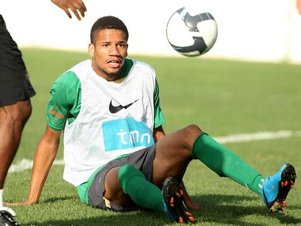 Bebé pode fazer estreia e marcar