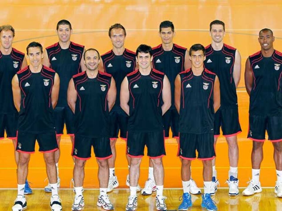 Benfica conquista Torneio das Vindimas