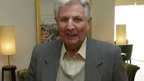 Fernando Riera morre aos 90 anos