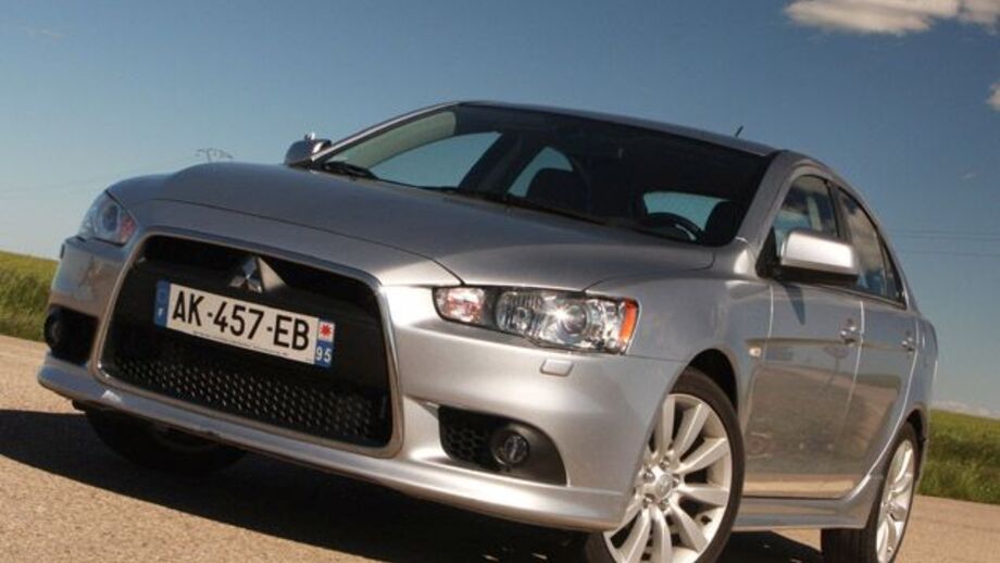 Mitsubishi Lancer ganha apuro de forma