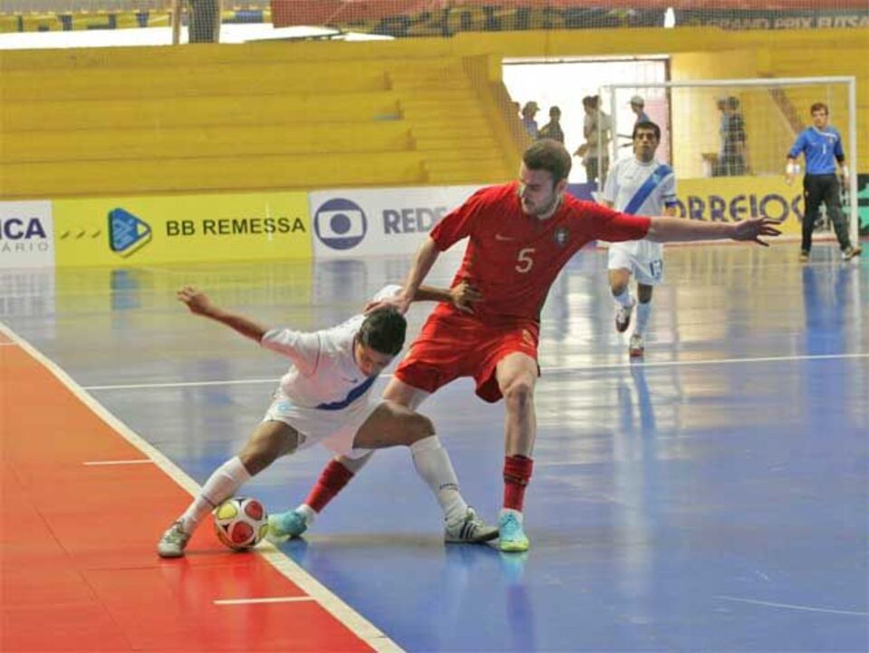 Portugal estreia-se a vencer no Grand Prix