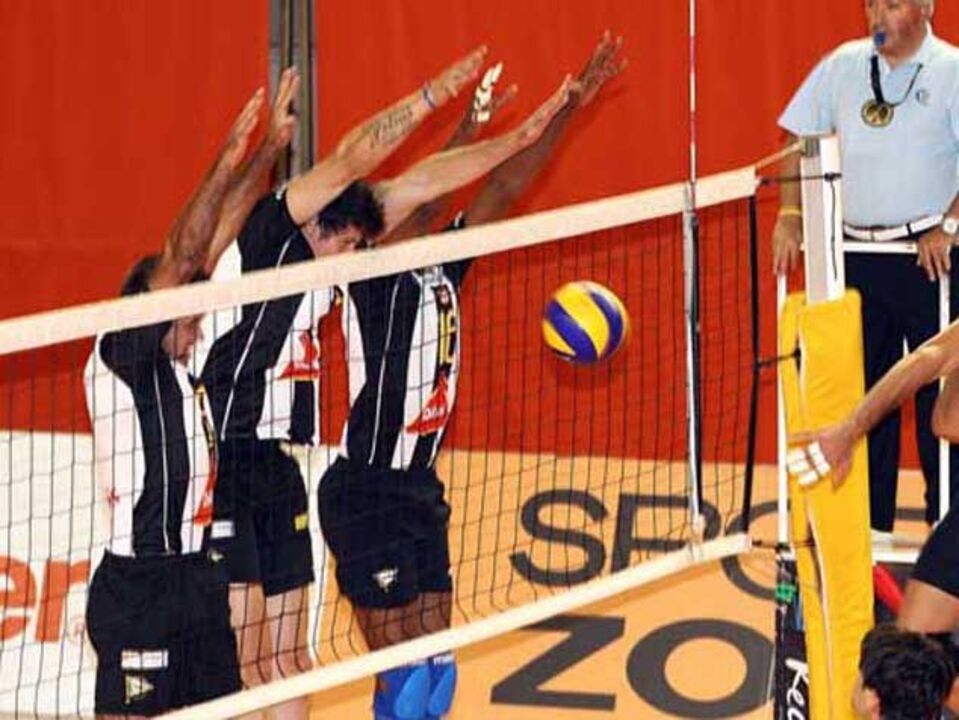 Sp. Espinho bate Marítimo