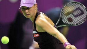 Vera Zvonareva continua imbatível