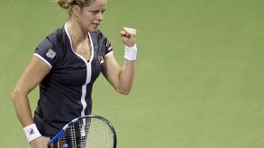 Clijsters atropela Stosur e está na final