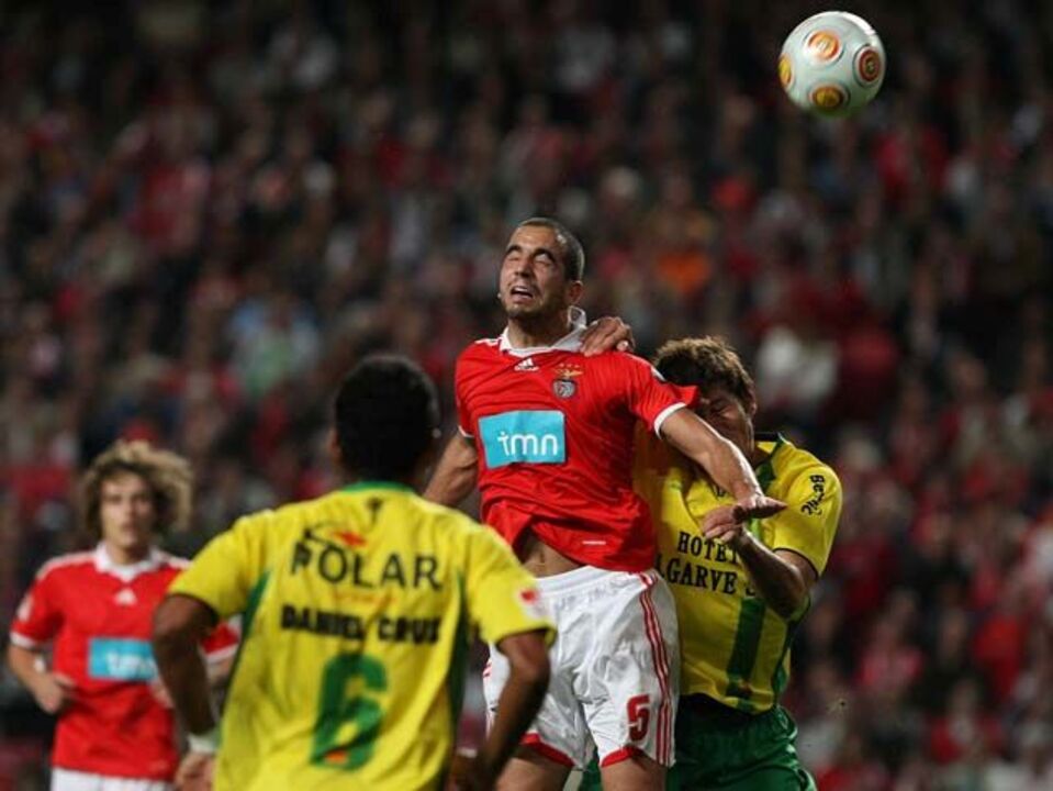 Benfica e FC Porto com tarefas fáceis