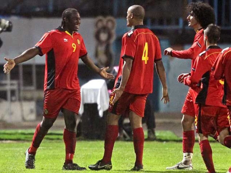 Bélgica vence na Rússia com bis de Lukaku