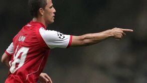 Arsenalistas "lutam" no Minho