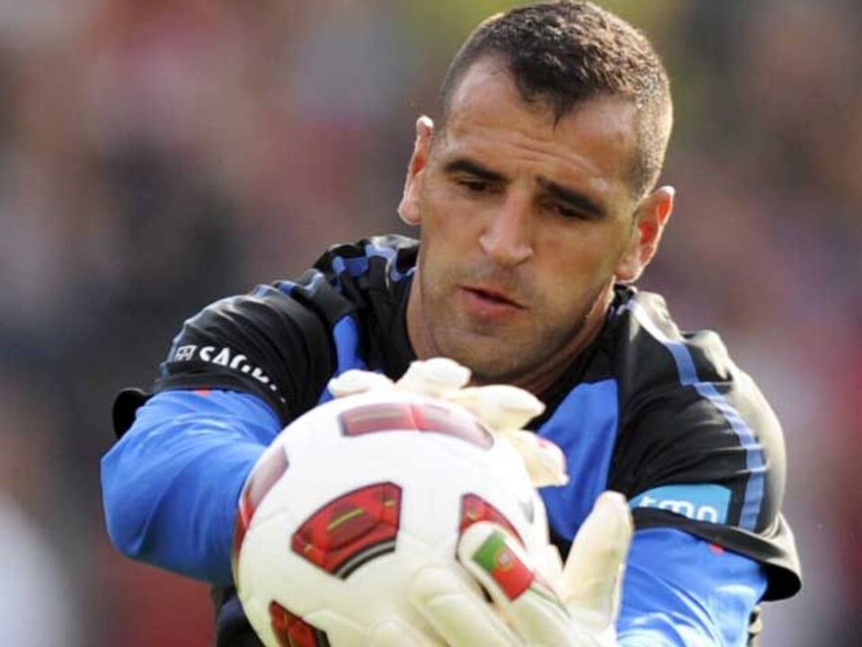 Genoa bate Lecce por 3-1