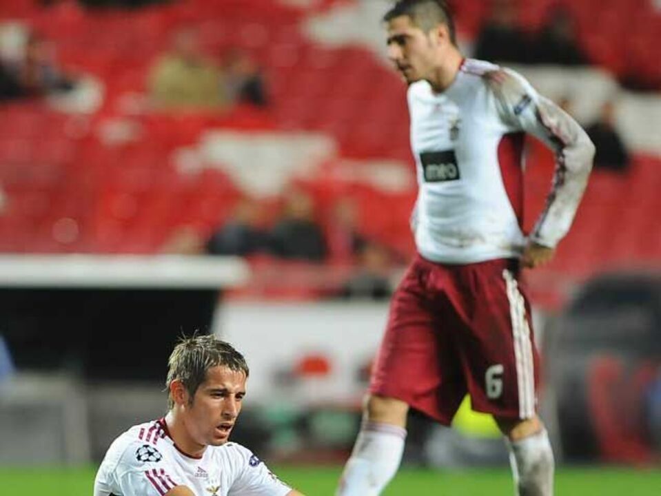 Coentrão e Javi estão no limite