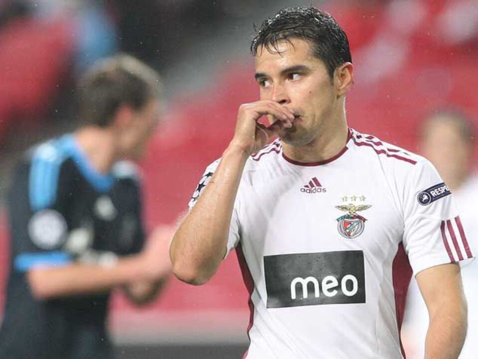 Saviola: «Estamos a apontar para a final»