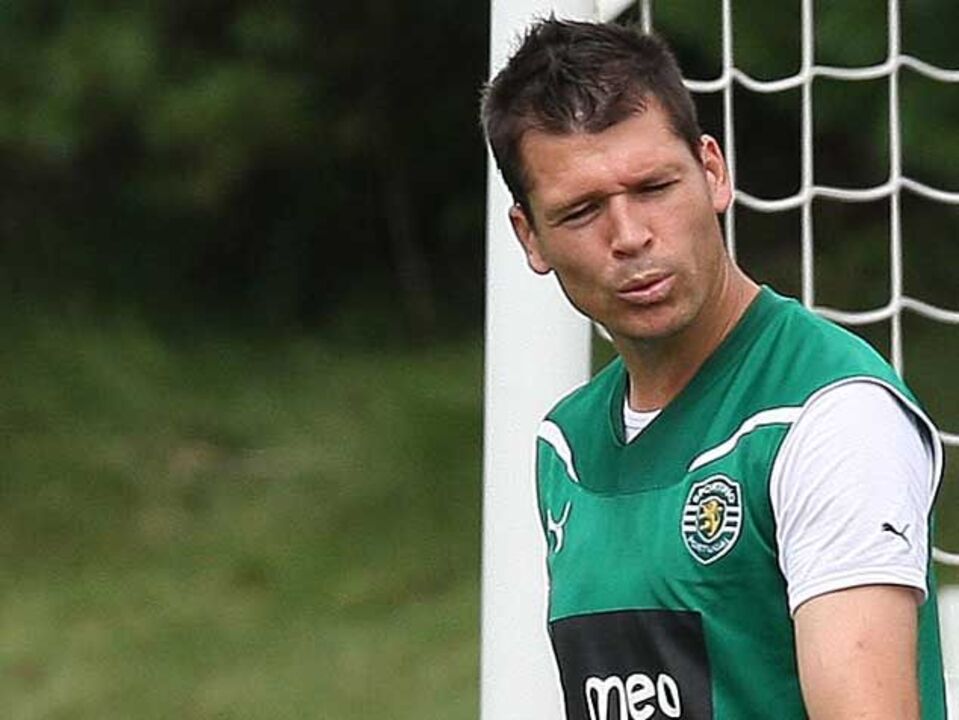 Polga longe do Corinthians