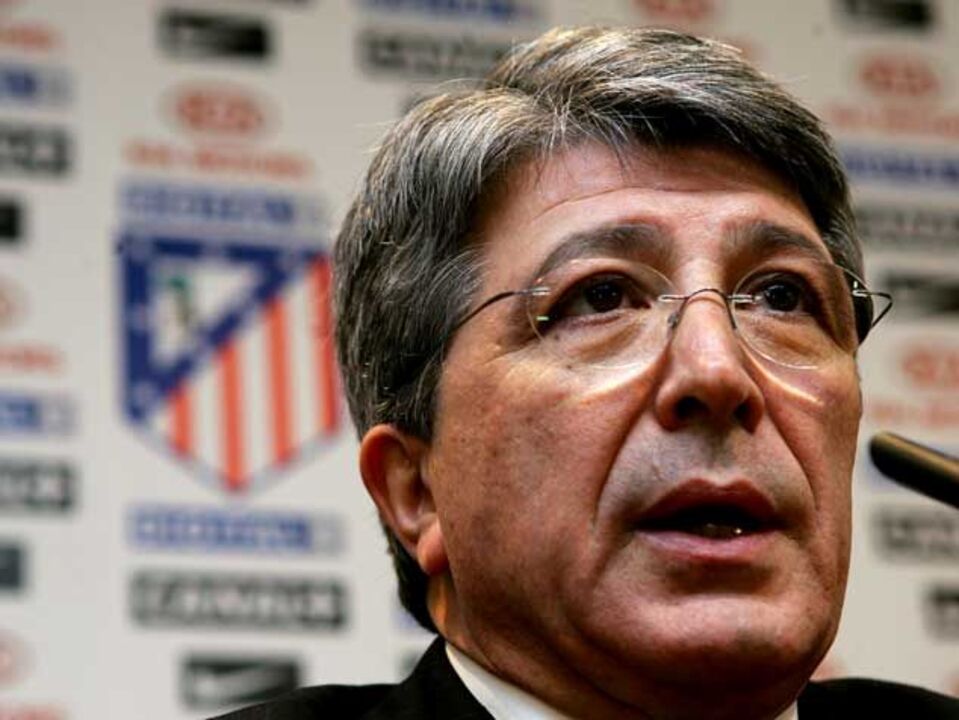 Cerezo destaca "profissionalismo" de Simão