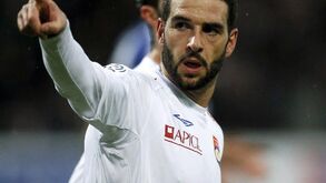 Lisandro obreiro da vitória do Lyon