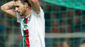 Besiktas negoceia Simão e Hugo Almeida