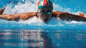 Natação: Sara Oliveira bate recorde nacional dos 200m mariposa