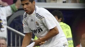 Juanfran solução para a defesa