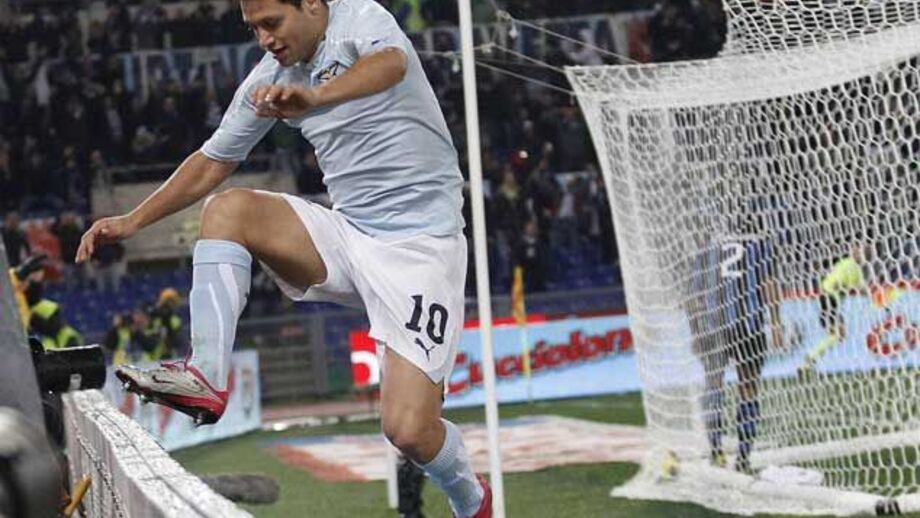 Lazio supera Inter e iguala Milan