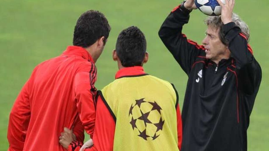 Águia ganha balanço para receber Schalke