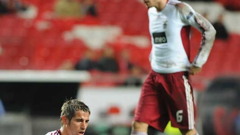 Coentrão e Javi estão no limite