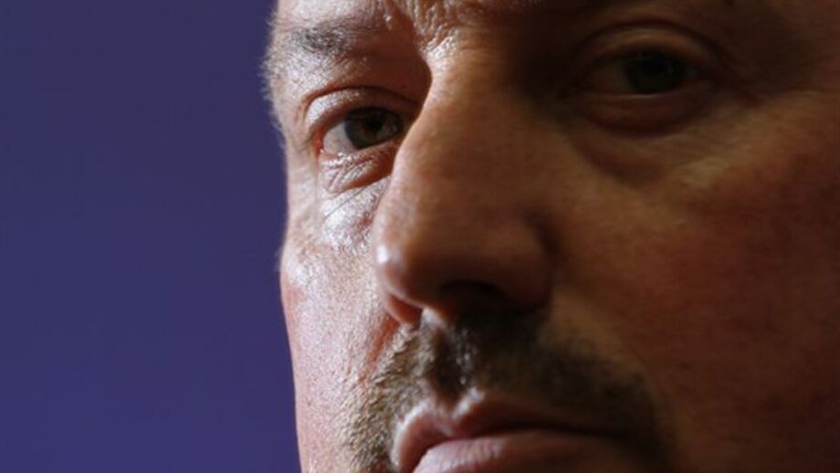 Benítez em risco mesmo que vença em Abu Dhabi