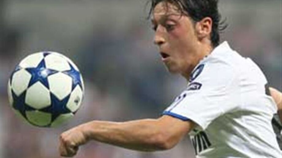 Özil: «Queremos trazer a Champions para Madrid»