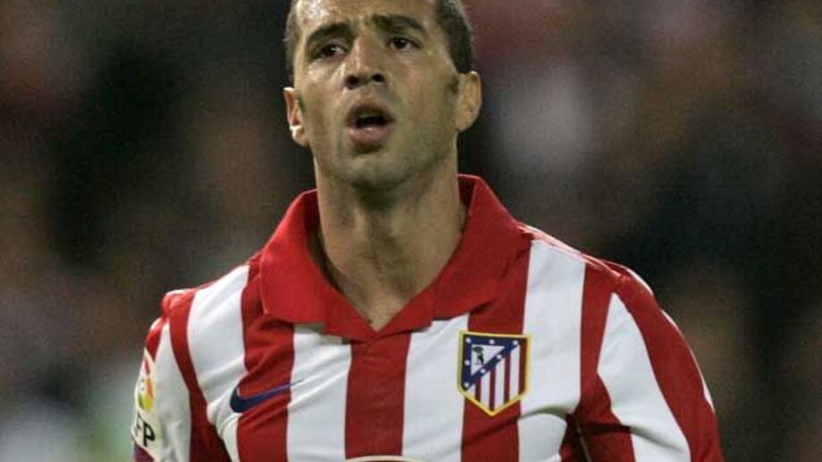 Atlético confirma transferência de Simão