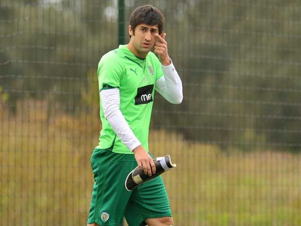 Contactos com o Celtic por Caneira e Samaras