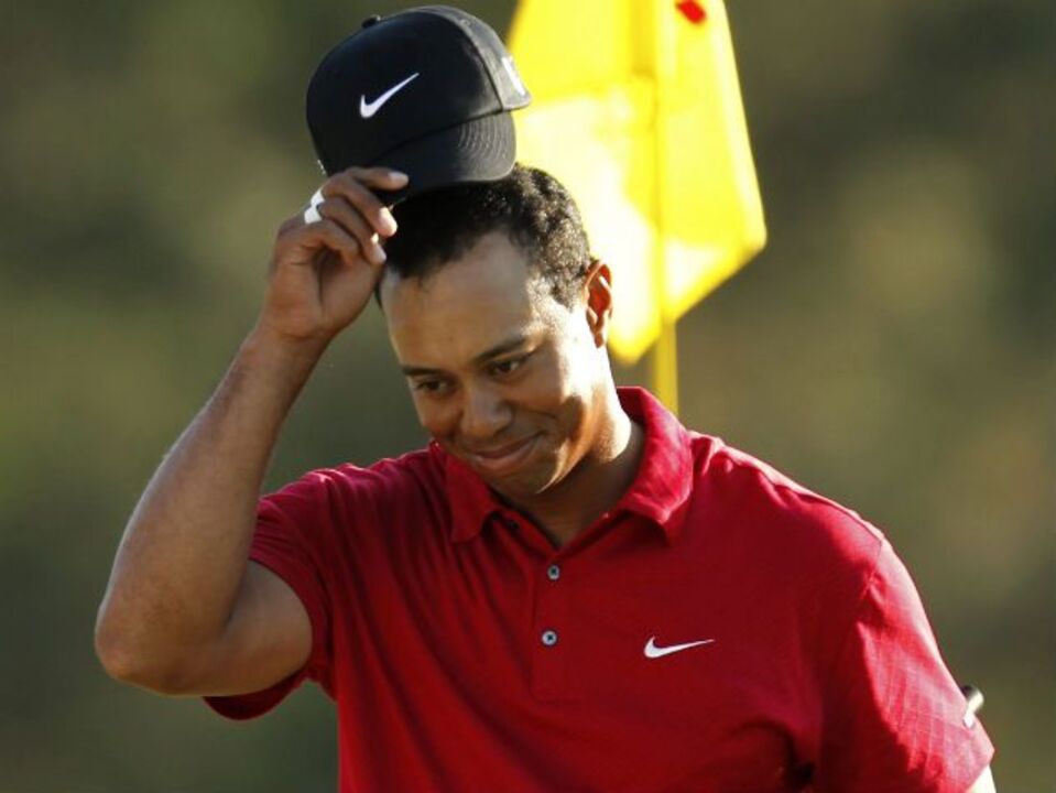 Golfe: Tiger Woods cai para o 3.º lugar