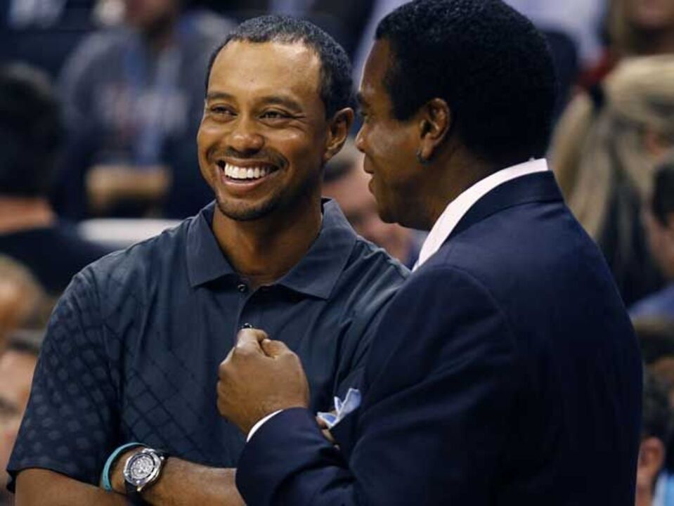 Tiger Woods inicia época com volta sem "bogeys"
