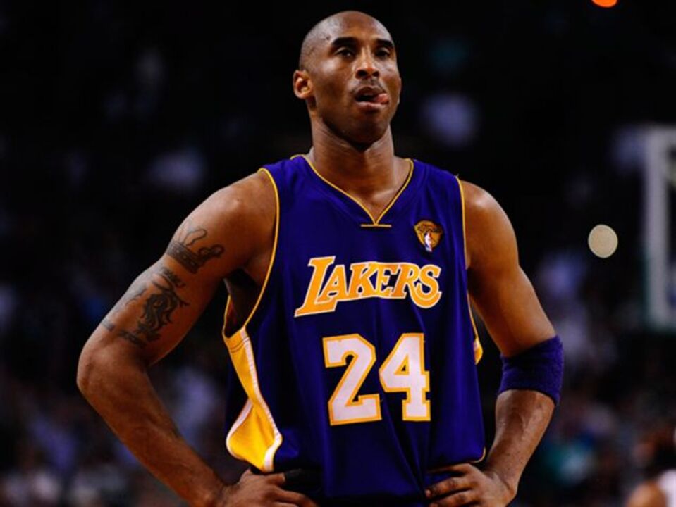 Lakers impotentes perante Kings (100-95)