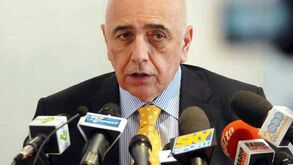 Galliani: «Ronaldinho é 99.9% do Flamengo»