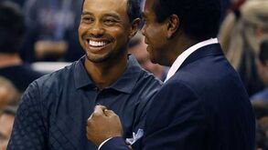 Tiger Woods inicia época com volta sem "bogeys"