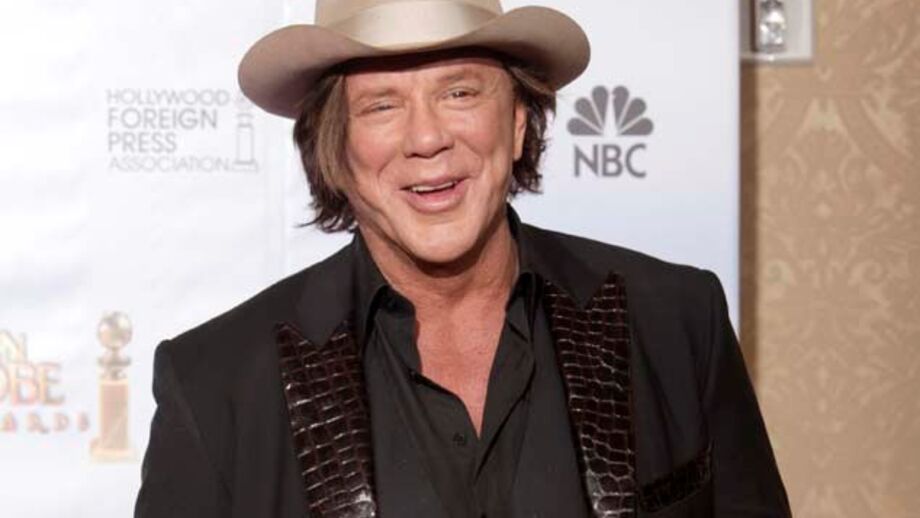 Râguebi obriga Mickey Rourke a arrancar os dentes