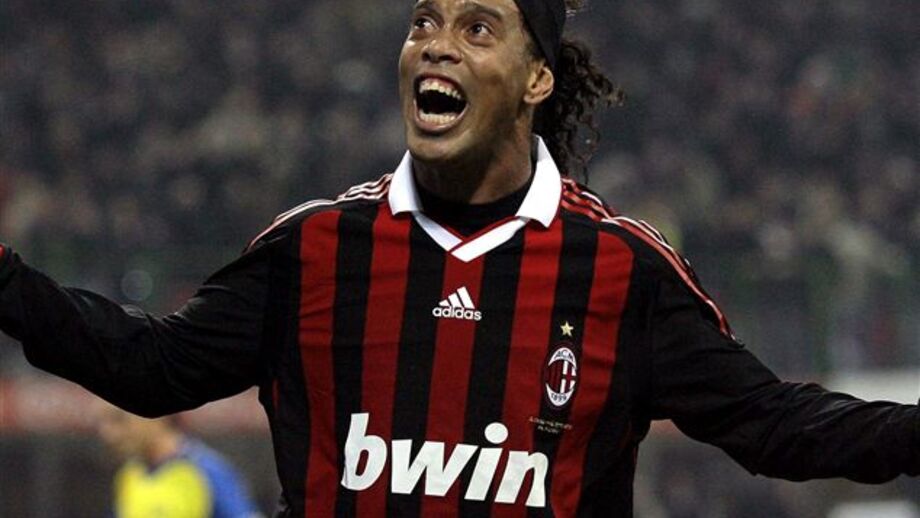 Corinthians entra na luta por Ronaldinho