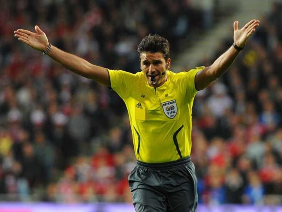 Massimo Busacca dirige Portugal-Argentina