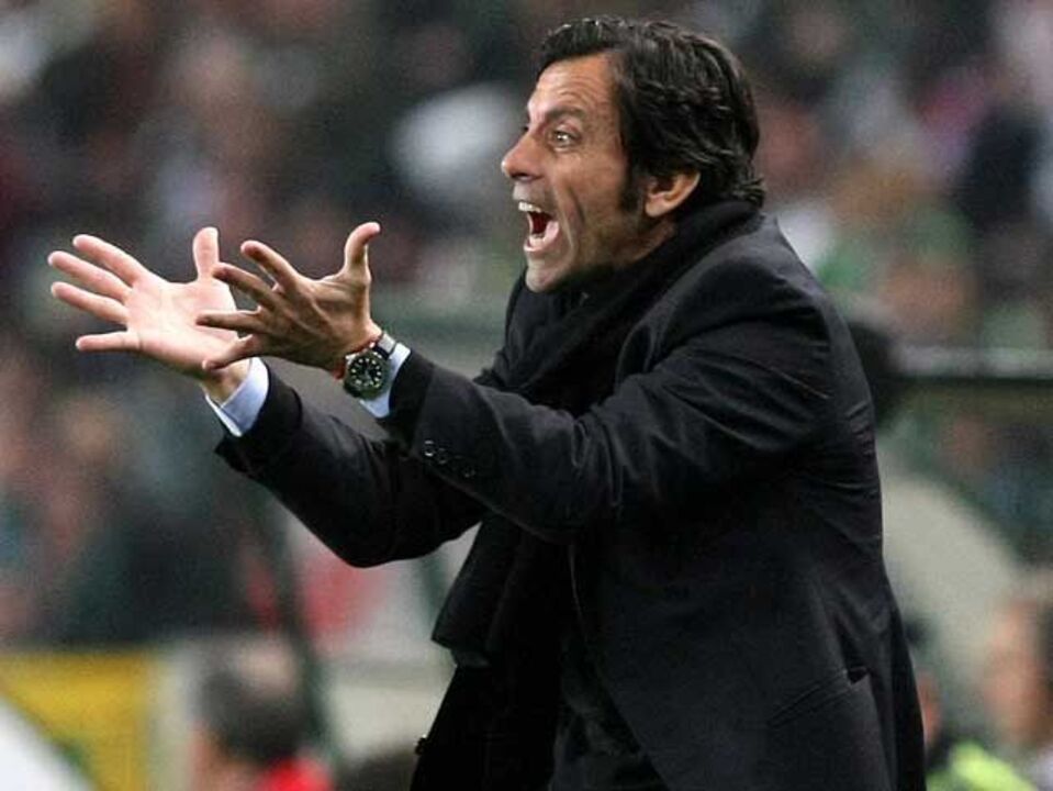 Quique com vida difícil em Camp Nou