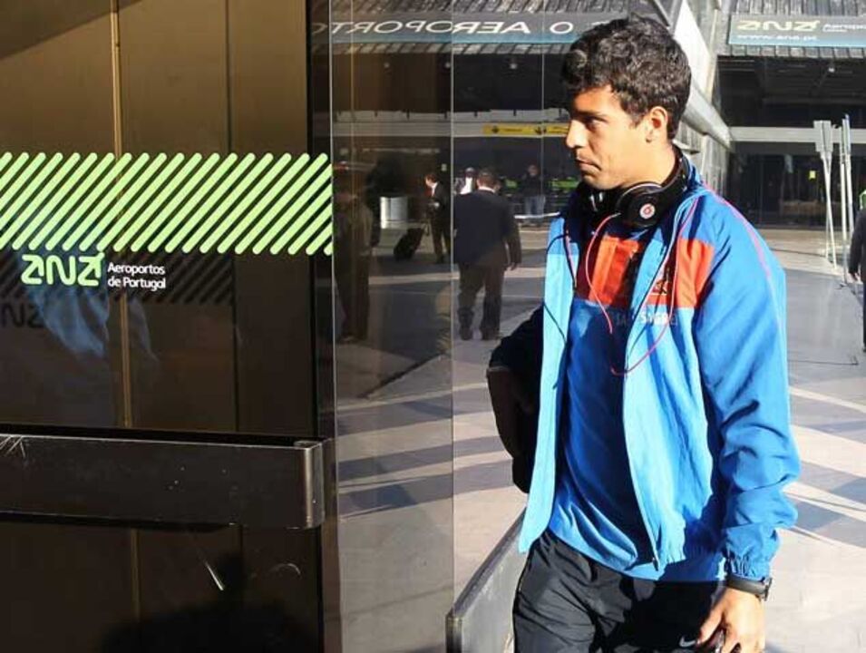 Partida em silêncio para a Suíça