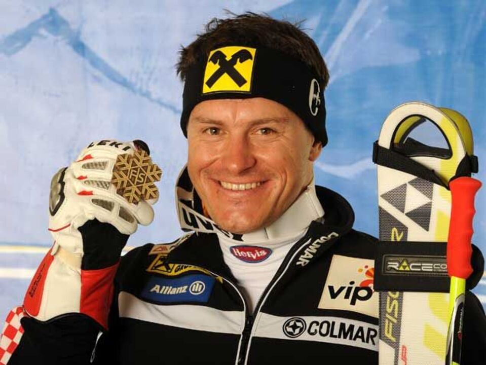 Esqui alpino: Ivica Kostelic falha mundial