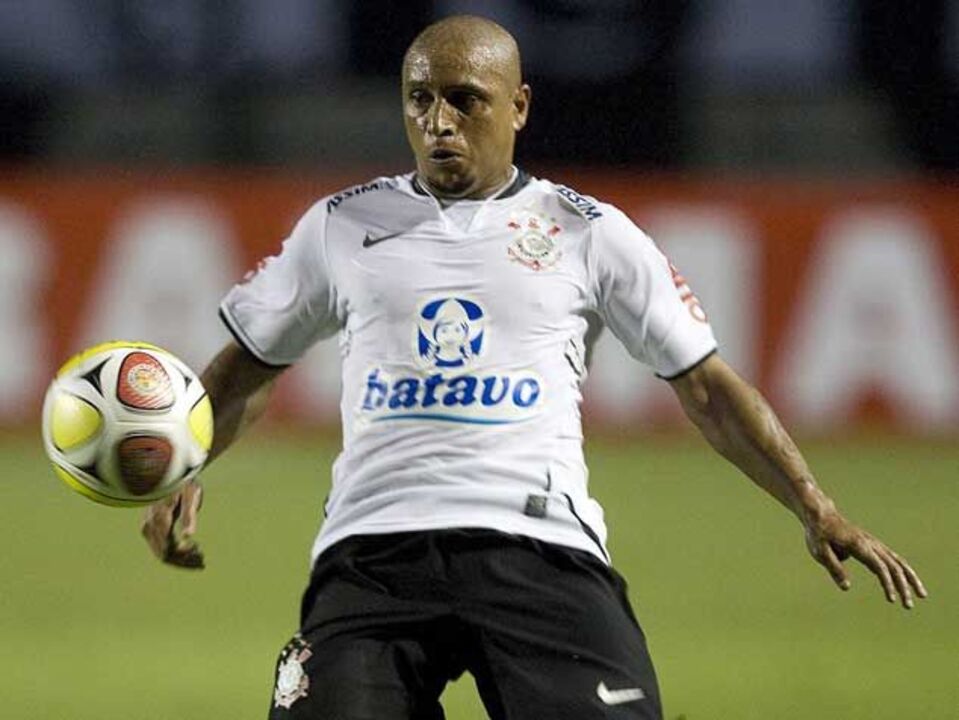 Roberto Carlos abandona Corinthians