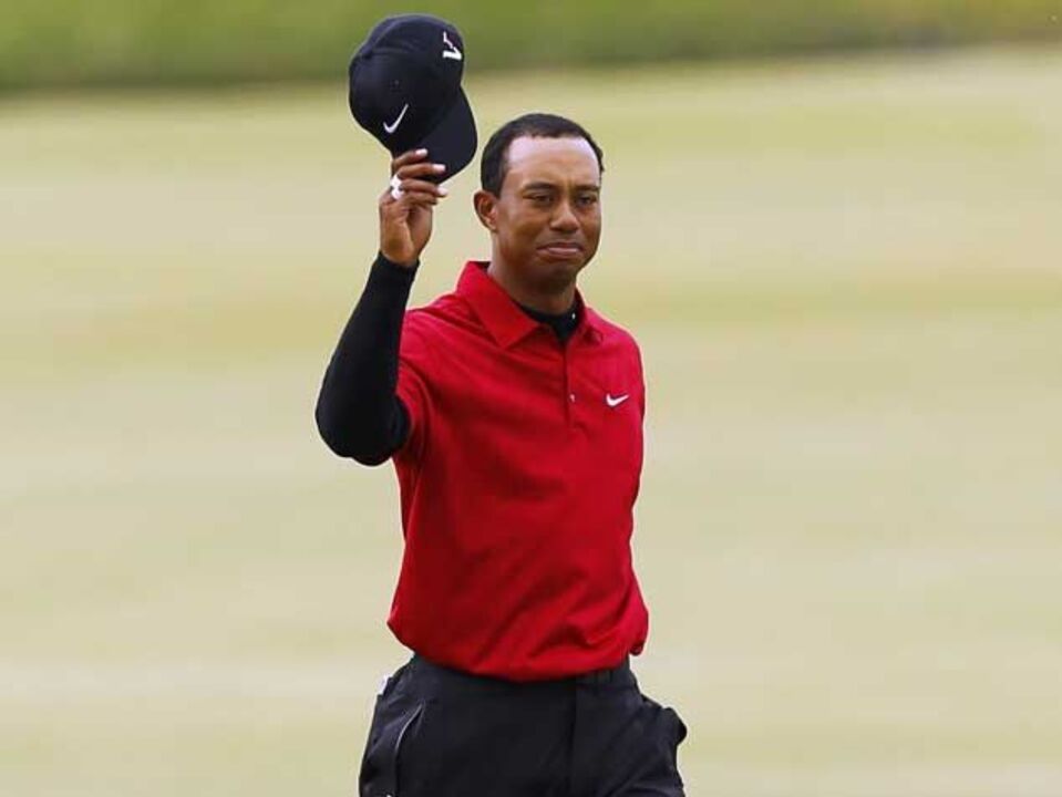Golfe: Tiger Woods multado por cuspir