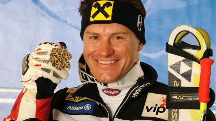 Esqui alpino: Ivica Kostelic falha mundial