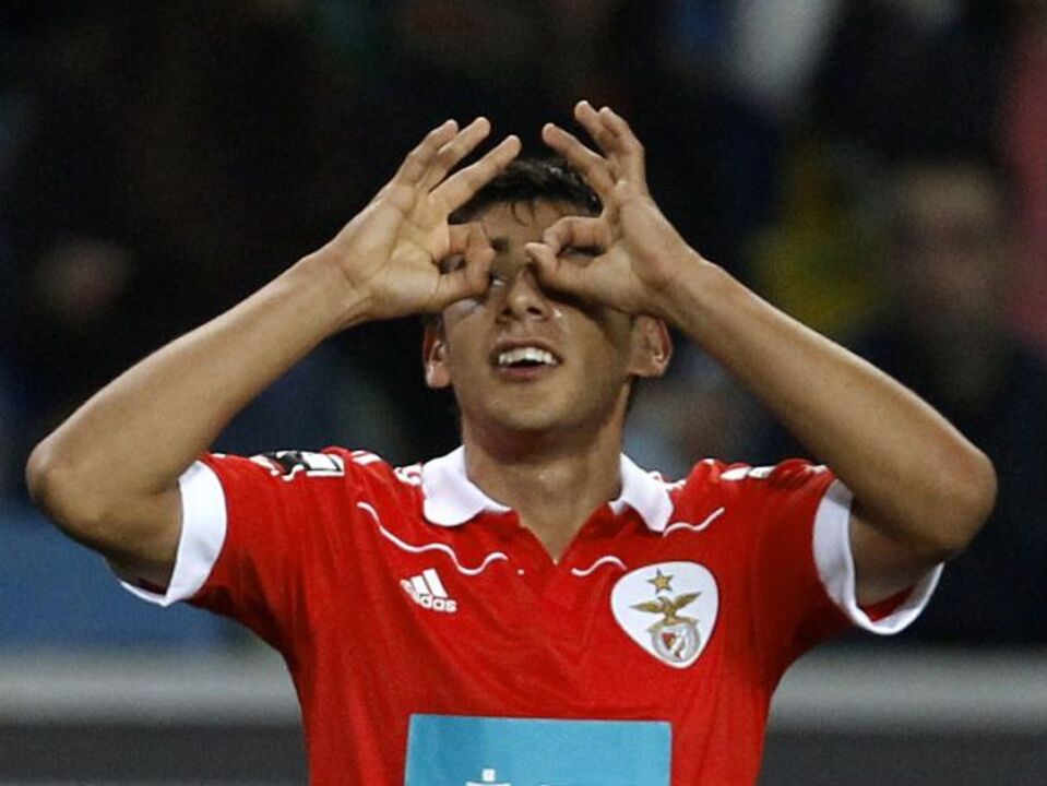 Benfica perto da terceira final consecutiva