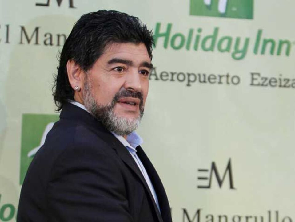 Maradona vai participar num amigável em Porto Rico