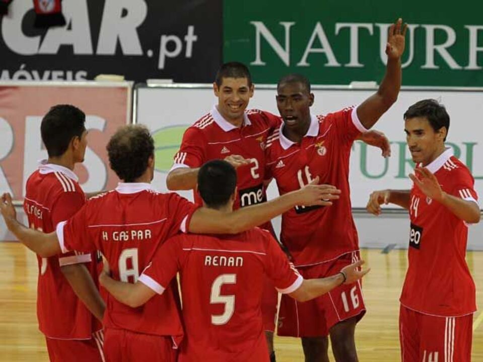 Benfica bate V. Guimarães