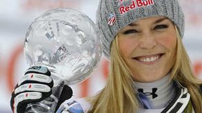 Esqui alpino: Lindsey Vonn assume liderança da Taça do Mundo