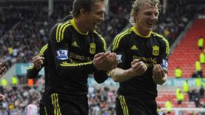 Homenagem do Liverpool a Lucas Leiva