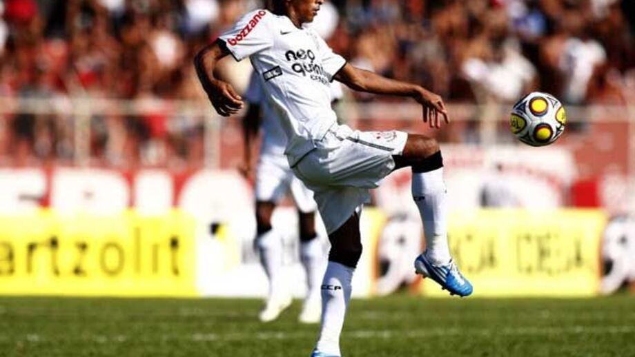Corinthians perde sem golos do "Levezinho"